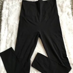 Over the tummy maternity leggings